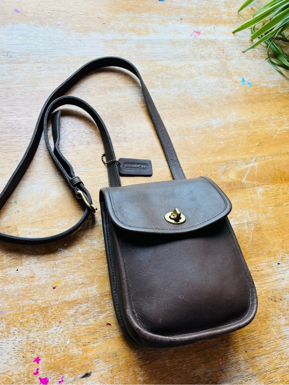 Vintage Coach Dark Brown Leather Turnlock Crossbody 9978 - Picture 2 of 13